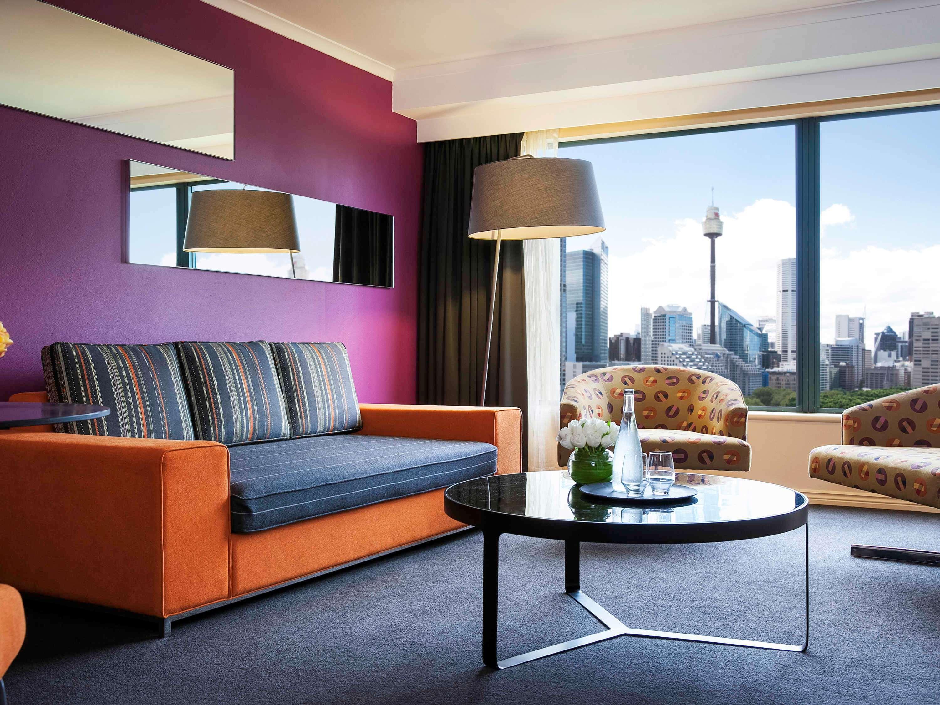 Pullman Sydney Hyde Park Otel Dış mekan fotoğraf A suite at the Crowne Plaza Hotel, Sydney