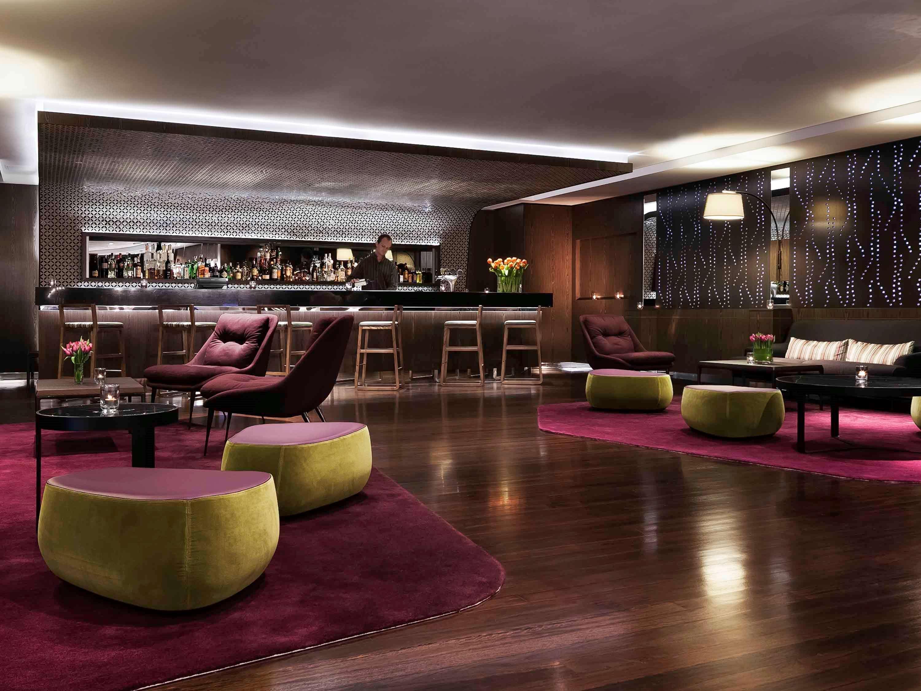 Pullman Sydney Hyde Park Otel Dış mekan fotoğraf The bar at the W London
