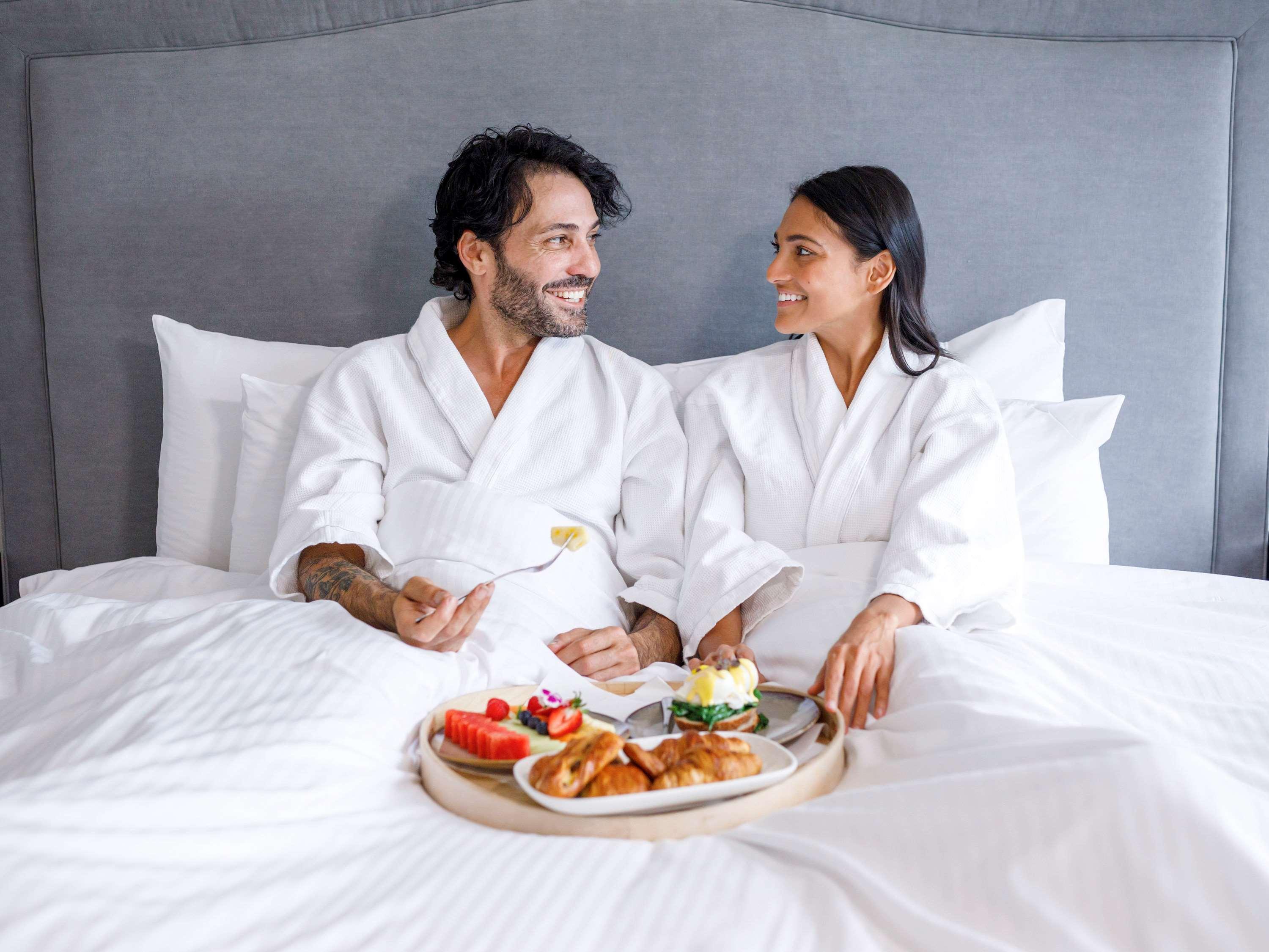 Pullman Sydney Hyde Park Otel Dış mekan fotoğraf Room service