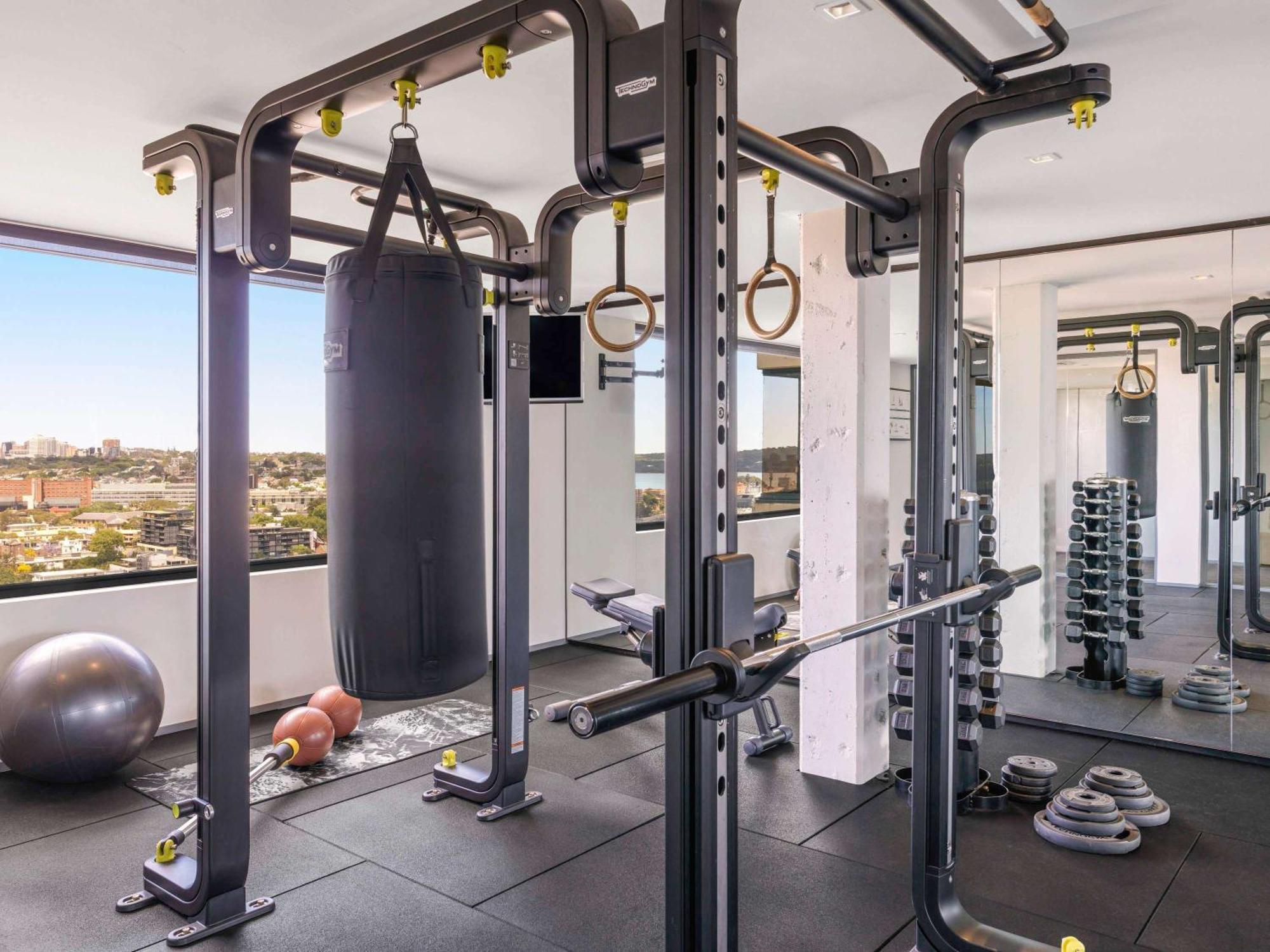 Pullman Sydney Hyde Park Otel Dış mekan fotoğraf The gym at The Ivy Collection